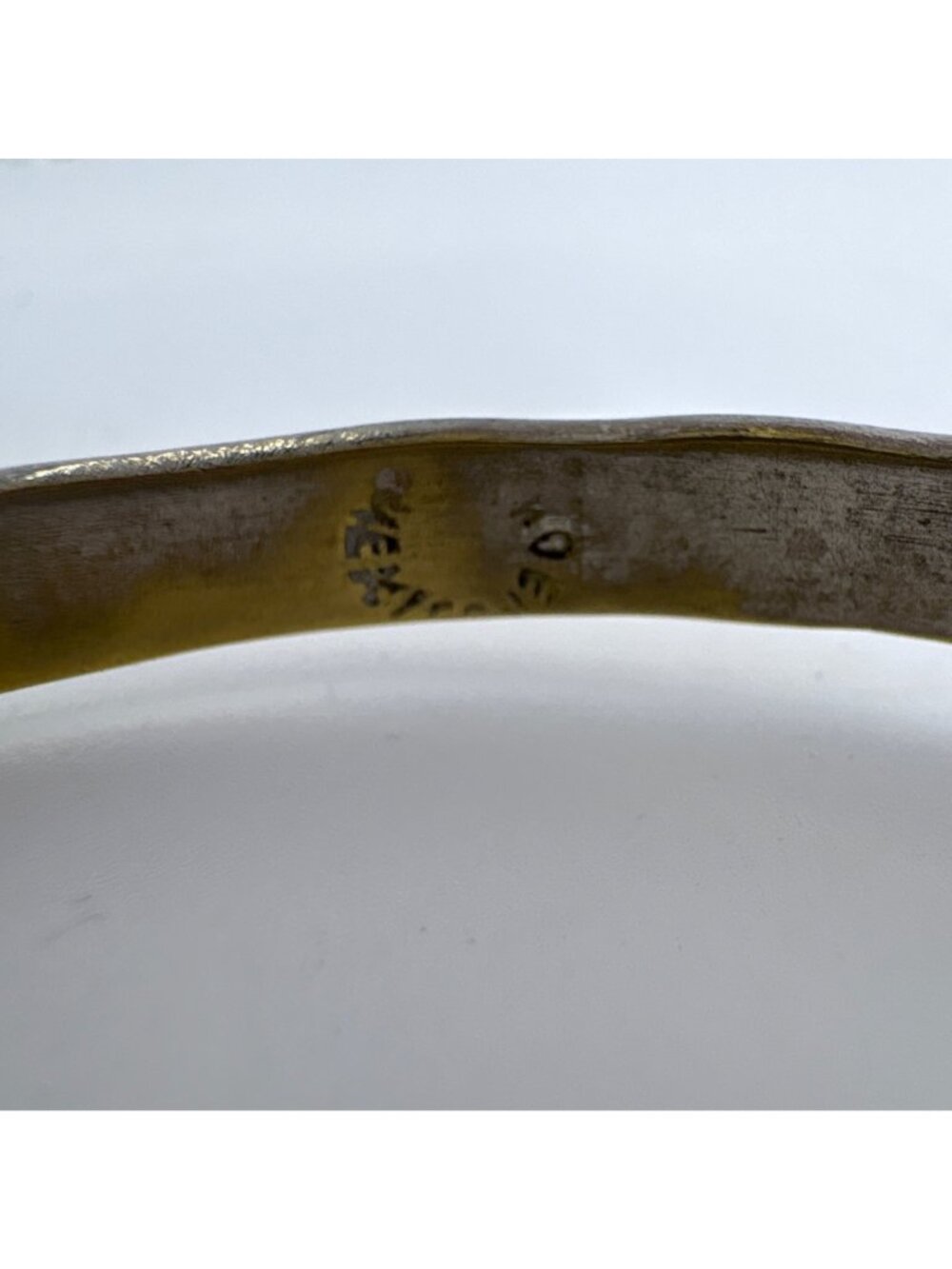 Hammered Design Bangle Bracelet Silver Tone Size 8" Fit - Picture 4 of 8